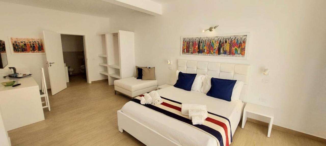 Branco Suites - Rooms & Holiday Apartments ซังตามาเรีย ภายนอก รูปภาพ
