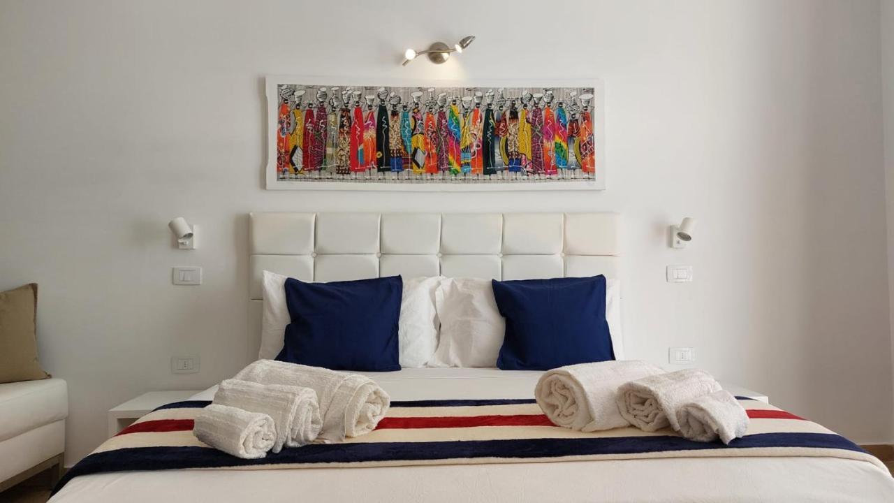 Branco Suites - Rooms & Holiday Apartments ซังตามาเรีย ภายนอก รูปภาพ