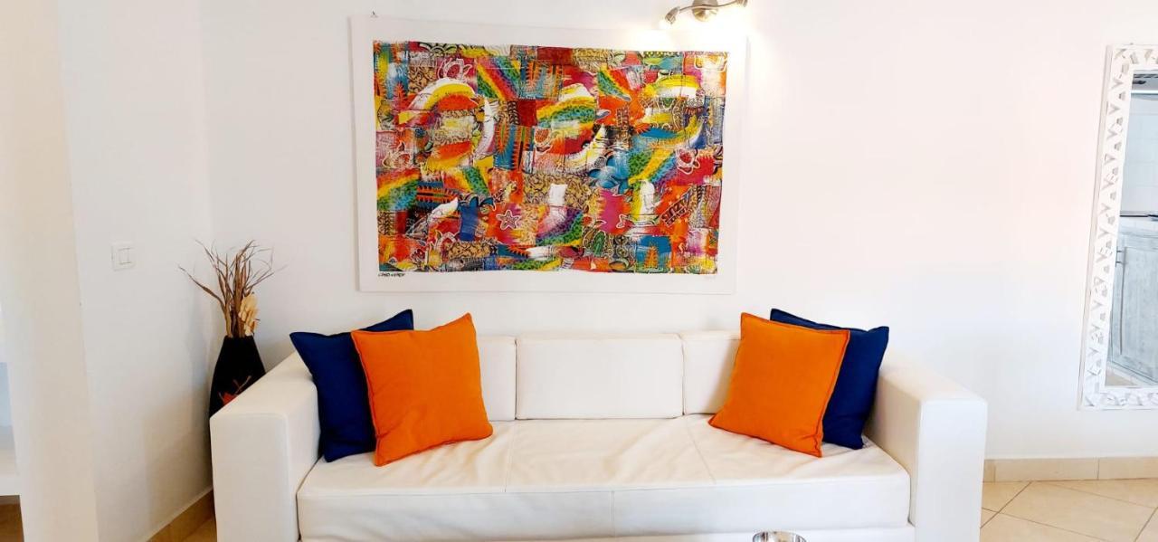 Branco Suites - Rooms & Holiday Apartments ซังตามาเรีย ภายนอก รูปภาพ