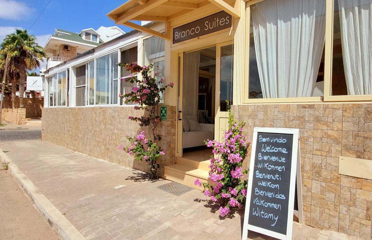Branco Suites - Rooms & Holiday Apartments ซังตามาเรีย ภายนอก รูปภาพ